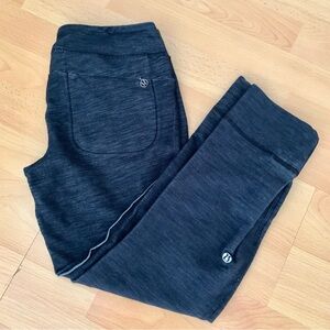 LULULEMON Athletica G1 Dark Charcoal Gray Capri Leggings Women’s Size 6